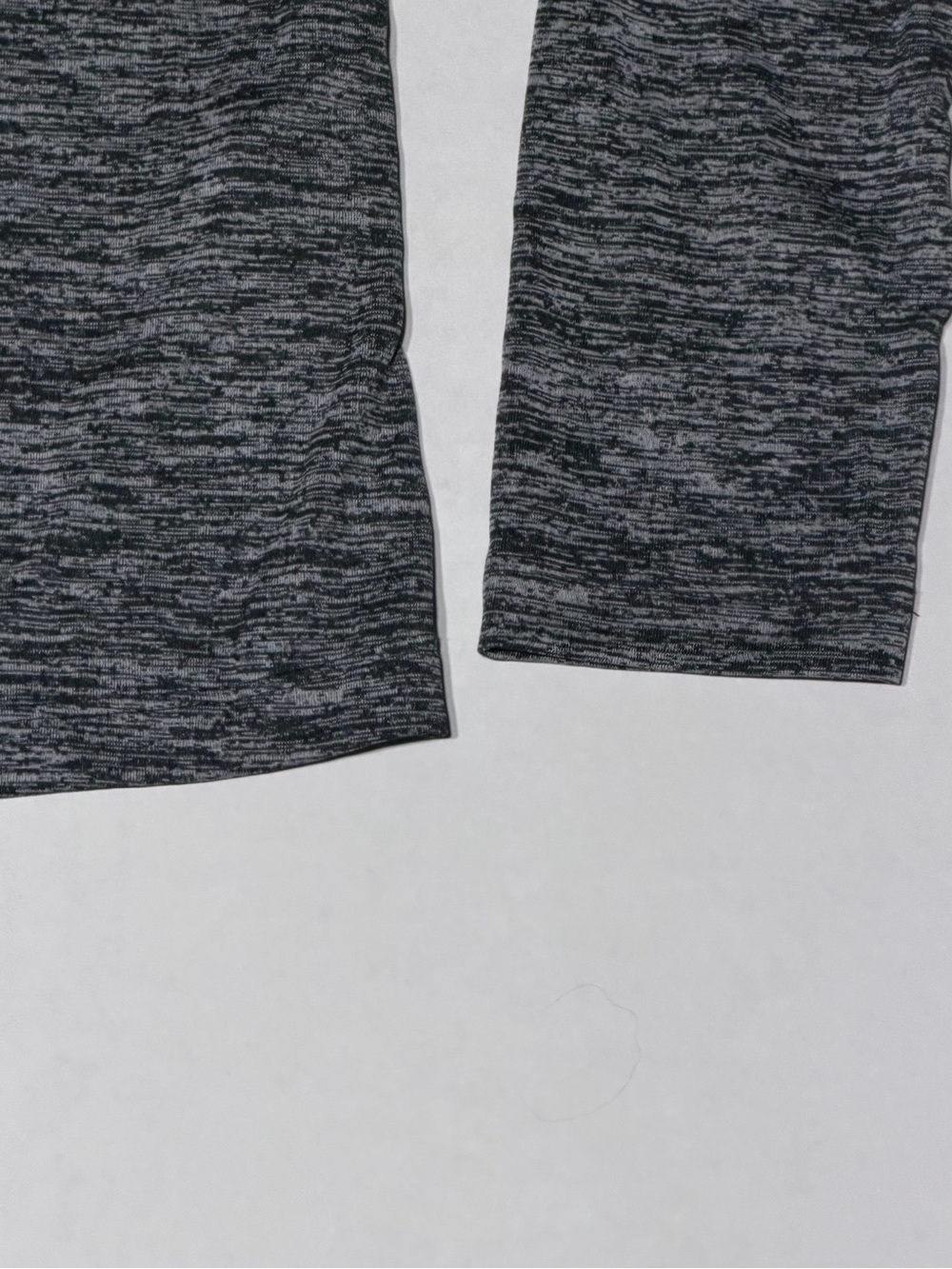 Under Armour Women's Gray Heather Long-Sleeve Performance Tee - Picture 5 of 5